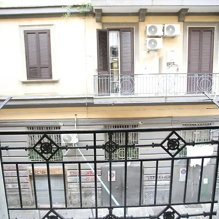 La Casa Sulla Nuvola Duomo Centro Storico نابولي