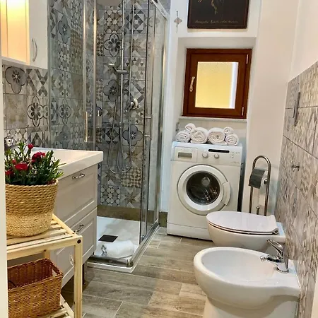 La Casa Sulla Nuvola Duomo Centro Storico شقة نابولي